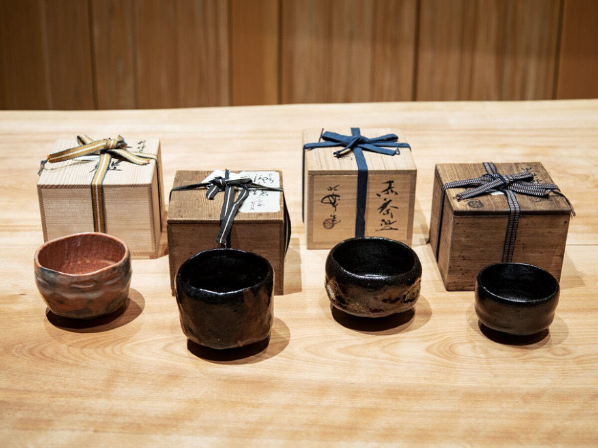 16只江戶時代的樂燒茶碗。