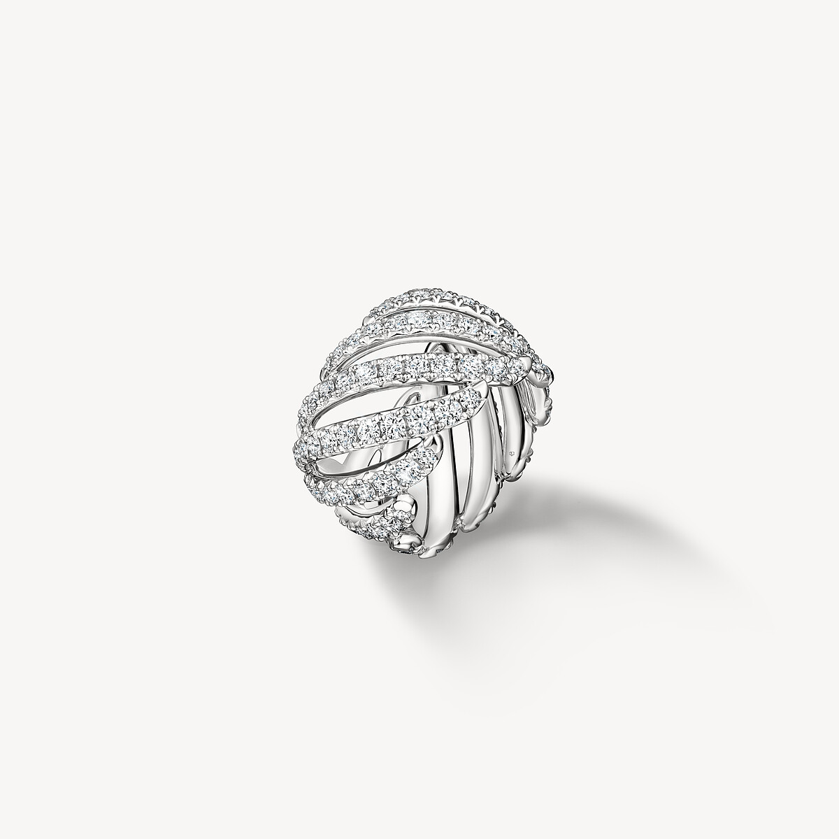 HEARTS ON FIRE:VELA Ethereal 白K金鑽石戒指 鑽石總重約4.00~5.00ct (視尺寸而定) NTD698,000