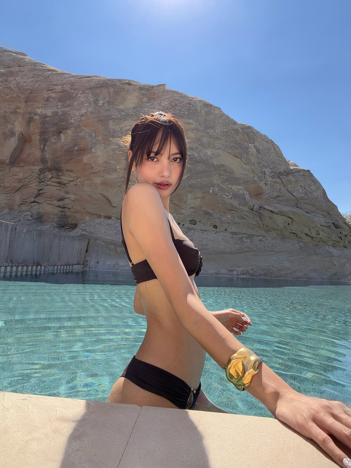Lisa的束感空氣瀏海