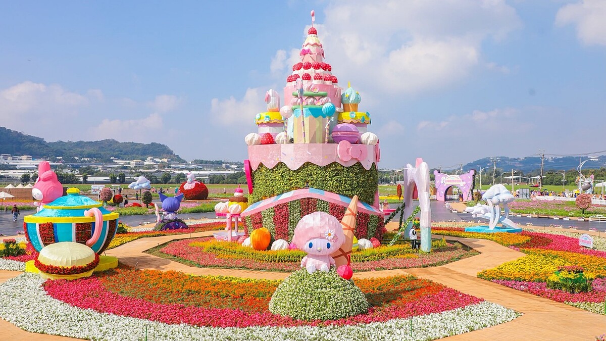 2026台中花毯節攻略!三麗鷗Hello Kitty、酷洛米等7位明星打造史上最高19公尺主花毯、免費接駁車一次看