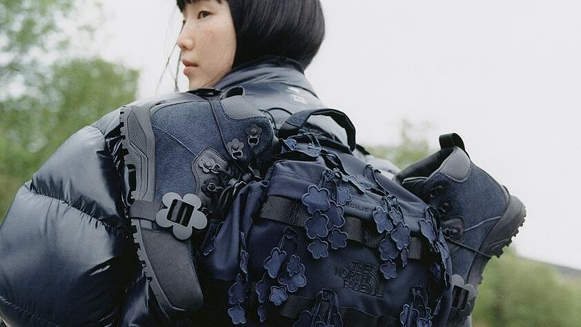 The North Face x Cecilie Bahnsen最美聯名又來了！2026秋冬羽絨衣開滿花朵，黑色浪漫風背包、鞋款太燒了…