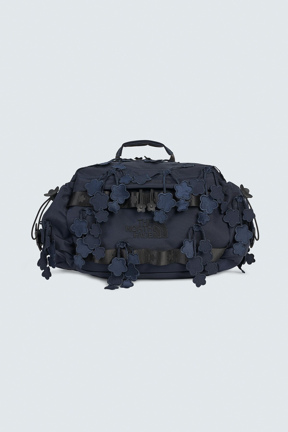 The North Face X Cecilie Bahnsen 聯名系列 Amilia 多背法腰包 NT$ 13,380。