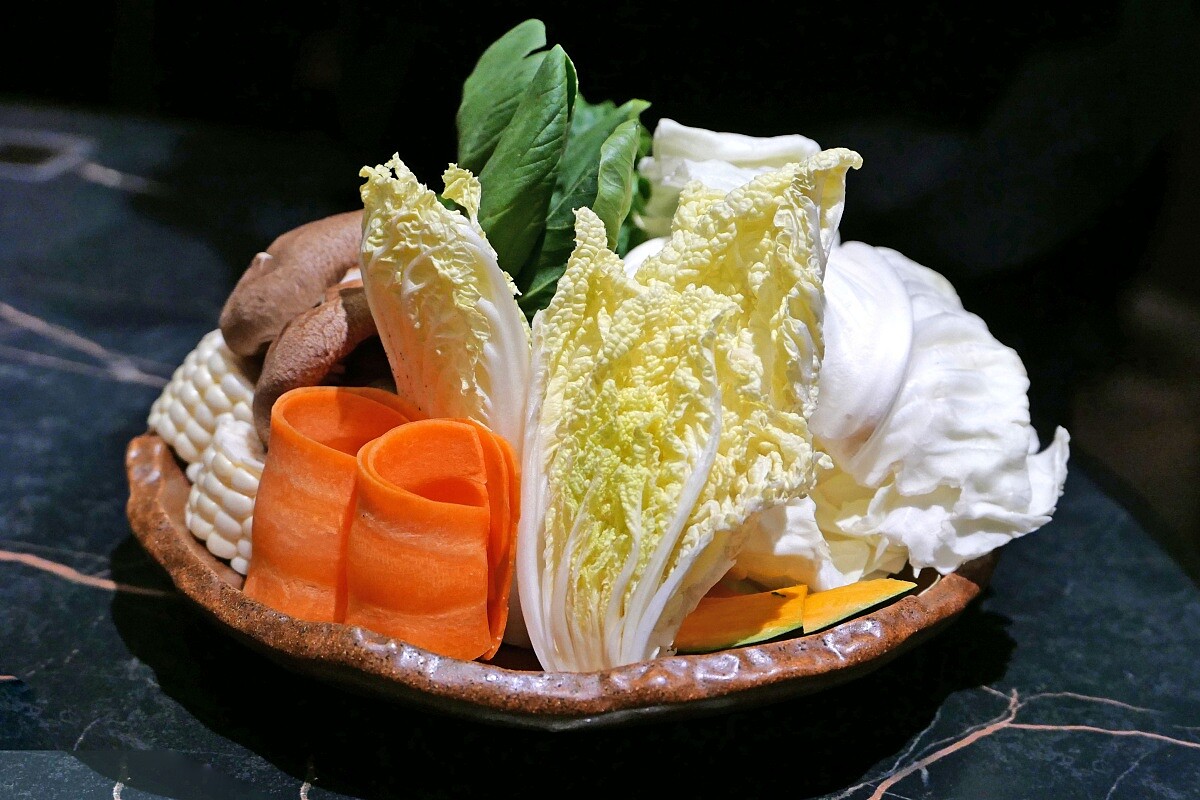 蔬菜盤至少有11種品項。