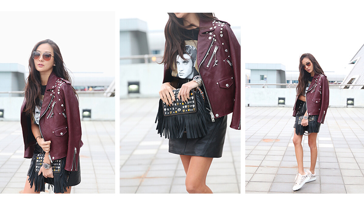 鉚釘騎士皮夾克NT59,800、高腰黑皮裙NT29,800、Elvis T恤NT9,900、金屬框墨鏡NT6,300、Dinky鉚釘鍊包NT27,800、C101鉚釘休閒鞋NT14,800。