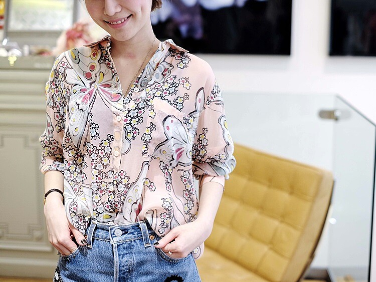 顏色最粉嫩的Avril，而且意外很襯亞洲人膚色。